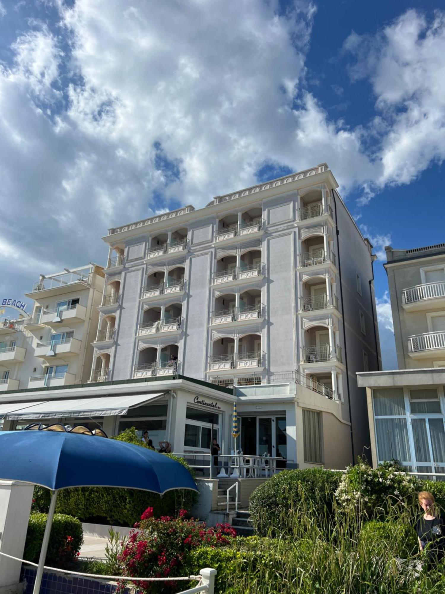 Hotel Continental Cattolica Dış mekan fotoğraf