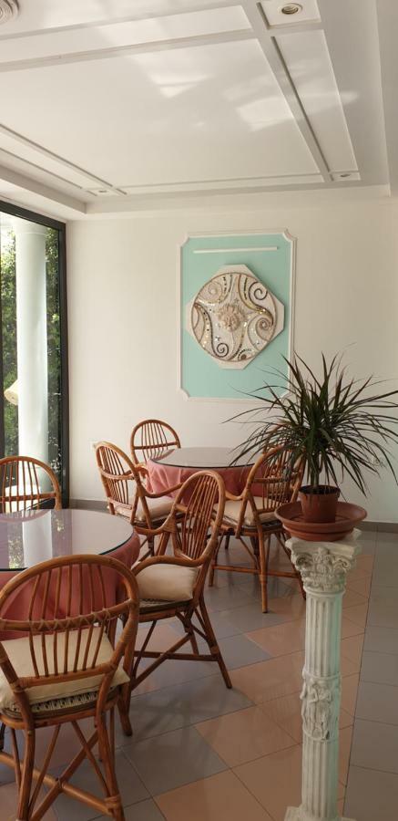 Hotel Continental Cattolica Dış mekan fotoğraf